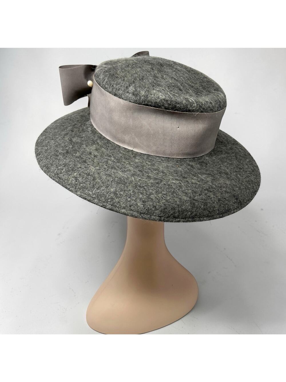 1960s Gray Wool Halo Hat Back Bow Faux Pearl Hat Pin Jackie O Mid Century